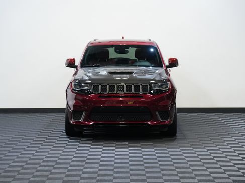 Used 2018 Jeep Grand Cherokee Trackhawk AWD/4WD image 4