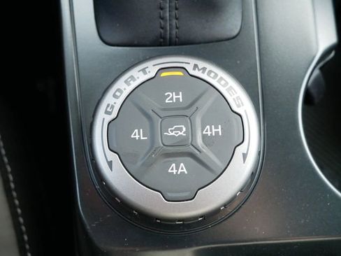 New 2026 Ford Bronco Outer Banks w/ Sasquatch Package image 25