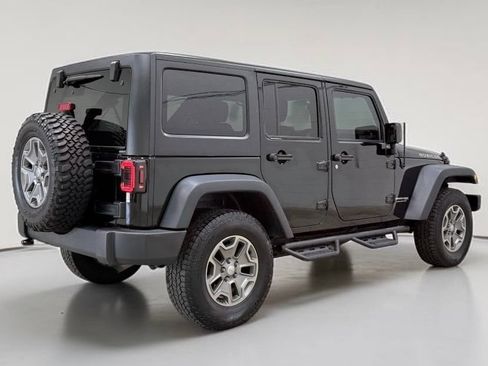 Used 2018 Jeep Wrangler Unlimited Rubicon w/ Connectivity Group AWD/4WD image 15