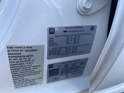 Certified 2024 Chevrolet Silverado 1500 LT image 33