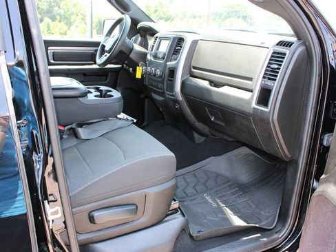 Used 2024 RAM 1500 Warlock AWD/4WD image 6