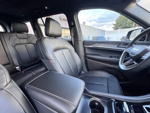 New 2025 Jeep Grand Cherokee Limited image 21