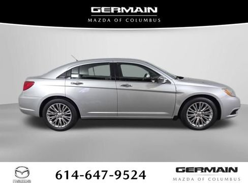 Used 2012 Chrysler 200 Limited FWD image 7