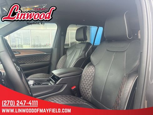 Used 2023 Jeep Grand Cherokee L Summit w/ Advanced Protech Group IV image 19