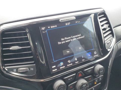 Used 2020 Jeep Grand Cherokee Limited w/ Luxury Group II image 35