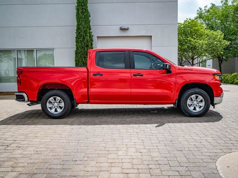 Used 2025 Chevrolet Silverado 1500 W/T w/ WT Value Package RWD image 4
