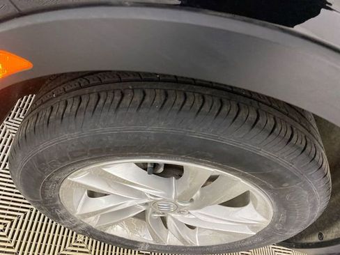 Used 2024 Buick Envista Preferred w/ Convenience I Package image 23