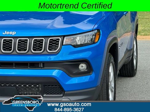 Used 2025 Jeep Compass Latitude AWD/4WD image 43