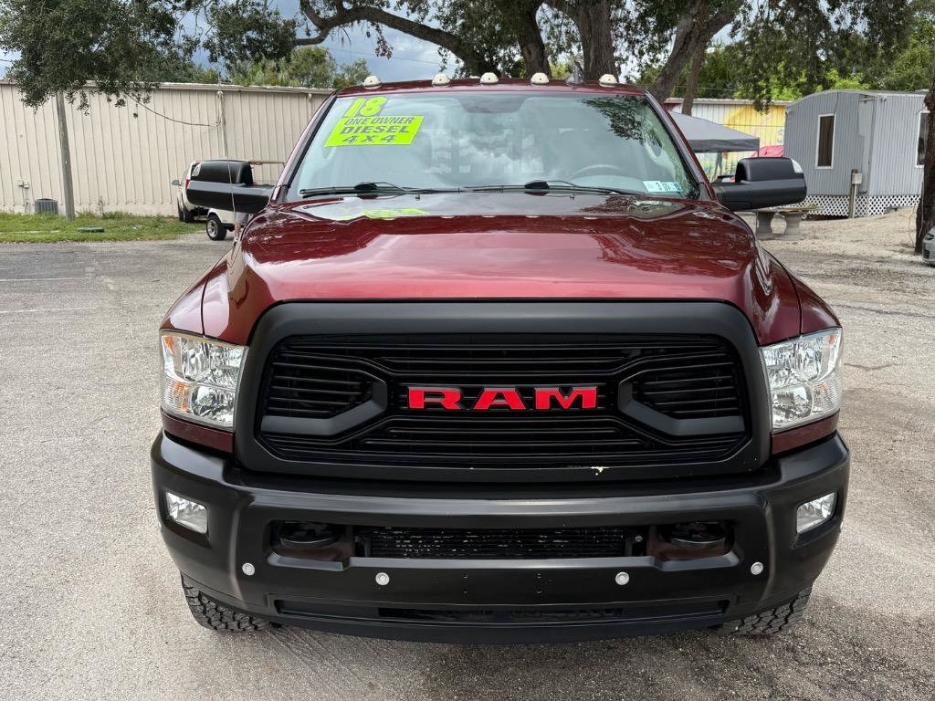 Used 2018 RAM 2500 SLT w/ Luxury Group AWD/4WD image 2