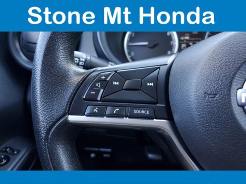 Used 2022 Nissan Kicks S image 22