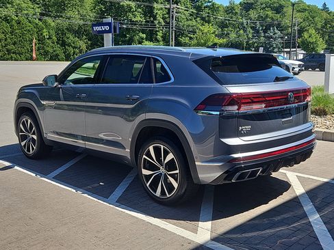 Certified 2024 Volkswagen Atlas Cross Sport SEL Premium R-Line AWD/4WD image 32