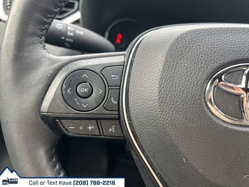 Used 2023 Toyota RAV4 SE w/ Convenience Package image 23