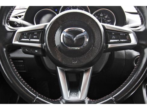 Used 2018 MAZDA MX-5 Miata Club image 14