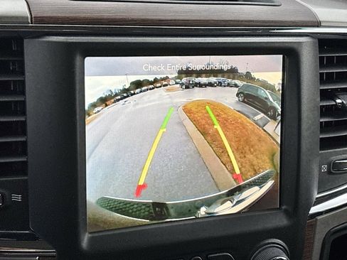 Used 2017 RAM 1500 Laramie image 9