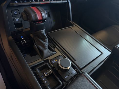 Used 2024 Toyota Sequoia TRD Pro AWD/4WD image 22