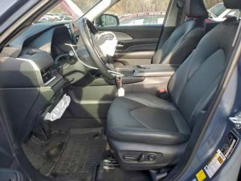 Used 2024 Toyota Grand Highlander AWD image 6