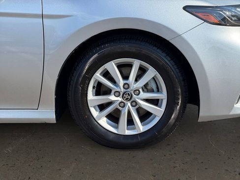 Used 2025 Toyota Camry LE FWD image 10