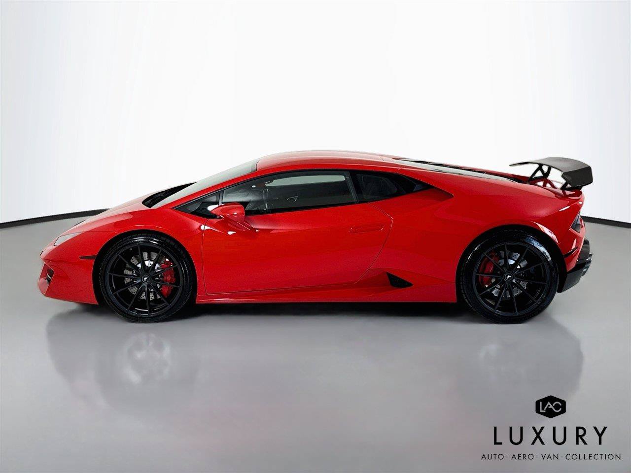 Used 2016 Lamborghini Huracan LP 580-2 RWD image 8