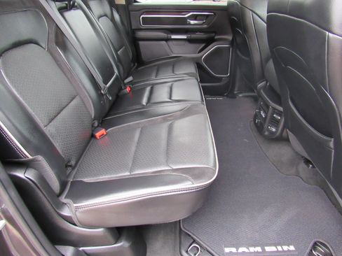 Used 2021 RAM 1500 Laramie w/ Off Road Group image 36