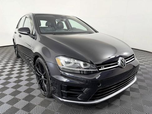 Used 2017 Volkswagen Golf 4-Door AWD/4WD image 5
