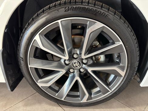 Used 2021 Toyota Corolla SE w/ Carpet Mat Package (TMS) image 9