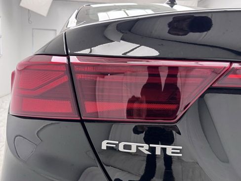 Used 2023 Kia Forte LXS image 12
