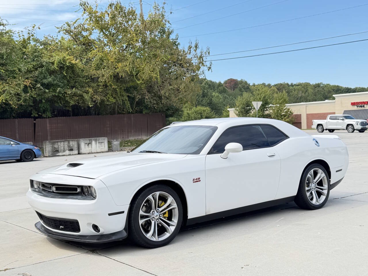 Used 2021 Dodge Challenger R/T RWD image 1