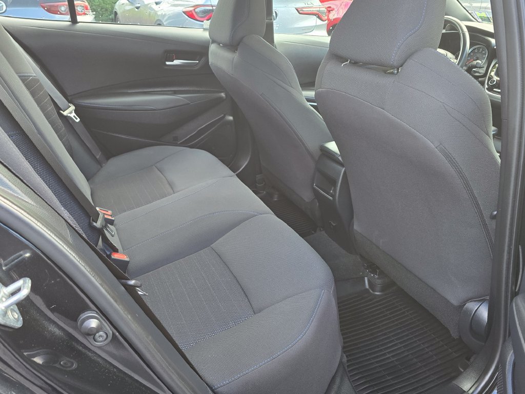 Used 2022 Toyota Corolla SE w/ SE Premium Package FWD image 13
