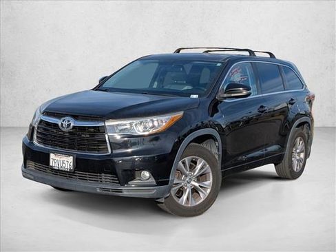 Used 2016 Toyota Highlander Plus image 1