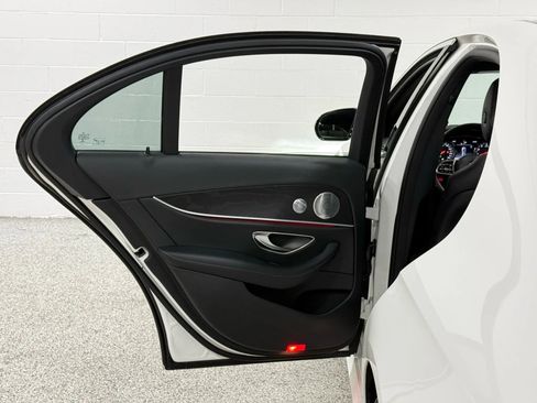 Used 2019 Mercedes-Benz E 300 4MATIC w/ Premium 1 Package image 73