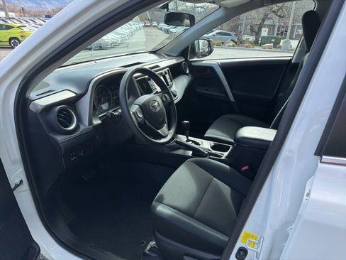 Used 2016 Toyota RAV4 LE image 11