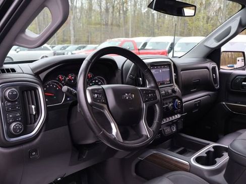 Used 2021 Chevrolet Silverado 1500 LT Trail Boss w/ Convenience Package II AWD/4WD image 12