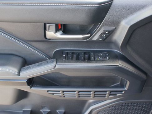 Used 2025 Toyota 4Runner Limited image 29