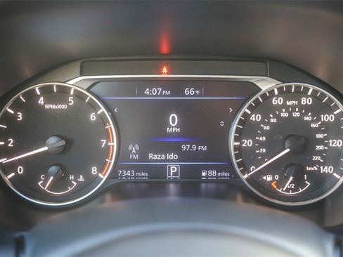 Used 2024 Nissan Altima 2.5 SR image 22