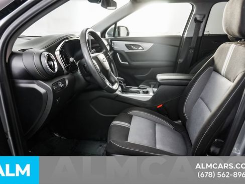 Used 2025 Chevrolet Blazer LT FWD image 16