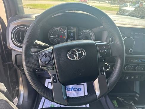 Used 2022 Toyota Tacoma TRD Sport w/ TRD Premium Sport Package image 17