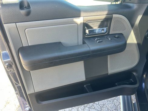 Used 2004 Ford F150 XLT image 13