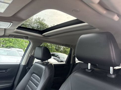 Used 2024 Honda CR-V EX-L image 16