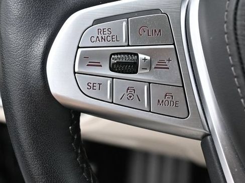 Used 2022 BMW 750i xDrive w/ Luxury Rear Seating Package AWD/4WD image 18