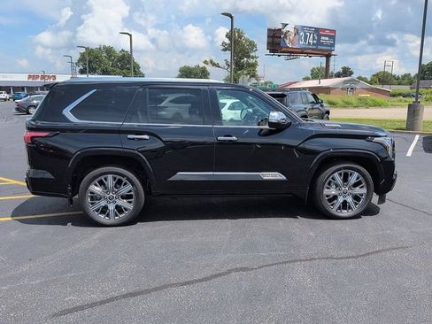 Used 2024 Toyota Sequoia Capstone AWD/4WD image 8