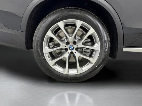 Used 2026 BMW X5 xDrive50e AWD/4WD image 34
