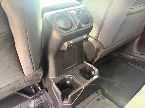 Used 2025 Jeep Gladiator Sport image 26