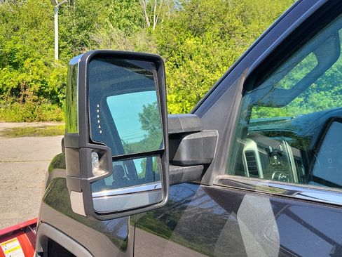 Used 2017 GMC Sierra 2500 Denali AWD/4WD image 10