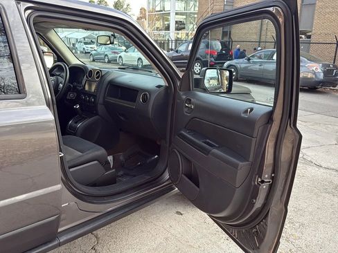 Used 2016 Jeep Patriot Sport w/ Power Value Group image 22