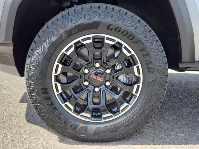 New 2026 GMC Canyon AT4 w/ Technology Plus Package AWD/4WD image 21