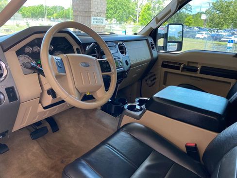 Used 2009 Ford F250 Lariat AWD/4WD image 14