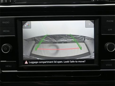 Used 2023 Volkswagen Tiguan S image 20