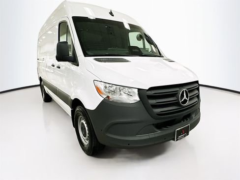 New 2025 Mercedes-Benz Sprinter 2500 image 1