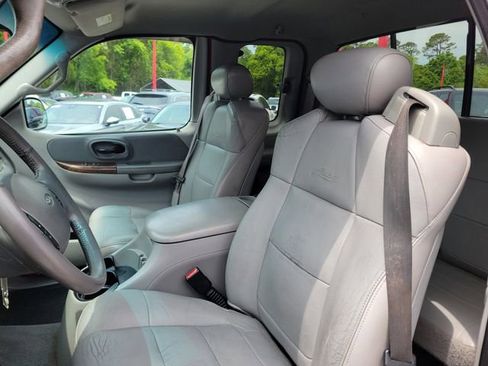 Used 2002 Ford F150 Lariat AWD/4WD image 12
