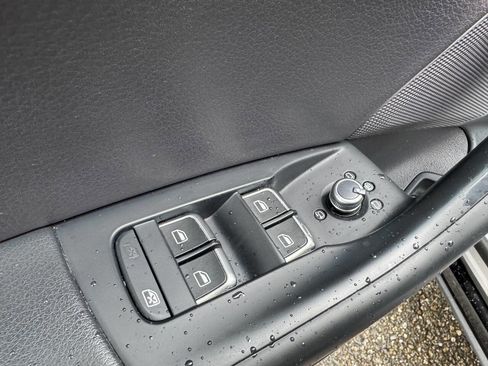 Used 2018 Audi Q3 2.0T Premium Plus w/ Premium Plus Package image 15